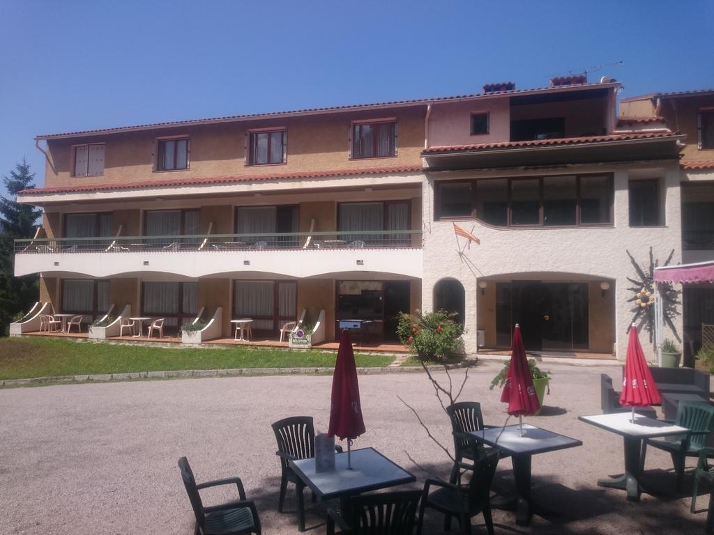 Hotel Le Mas Fleuri Vernet-les-Bains Exterior photo
